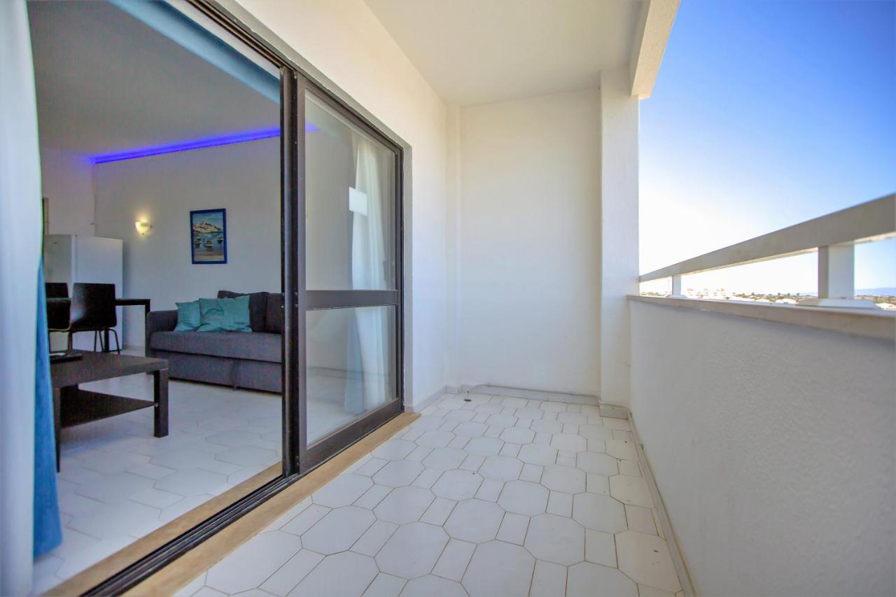 Sea View Apartment - 3 Swimming Pool & Fitness アルブフェイラ エクステリア 写真