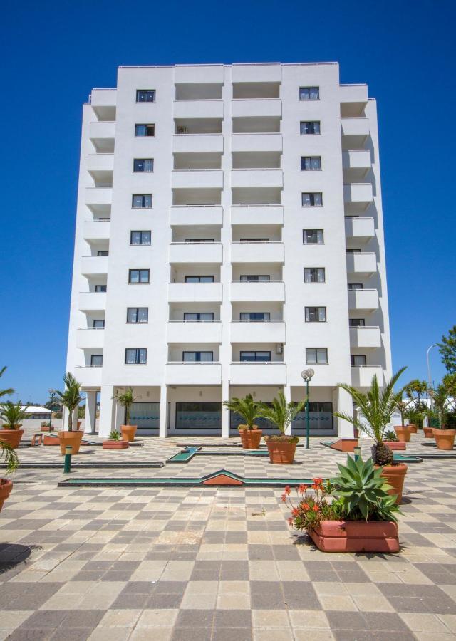 Sea View Apartment - 3 Swimming Pool & Fitness アルブフェイラ エクステリア 写真