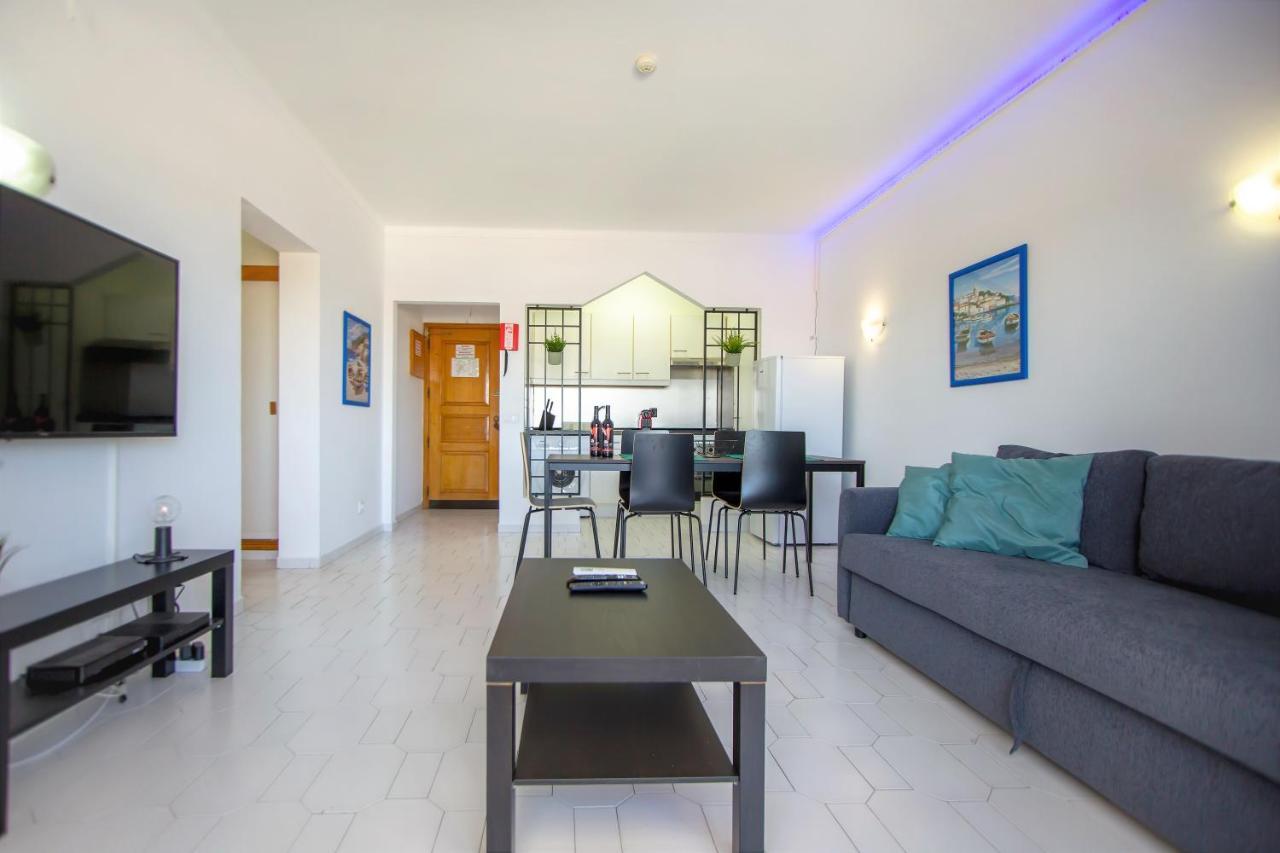 Sea View Apartment - 3 Swimming Pool & Fitness アルブフェイラ エクステリア 写真