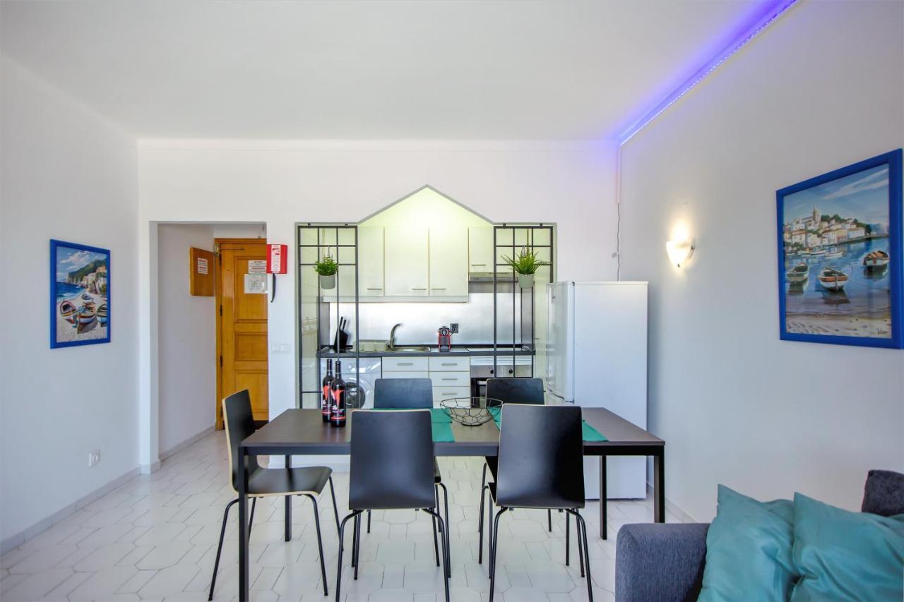 Sea View Apartment - 3 Swimming Pool & Fitness アルブフェイラ エクステリア 写真